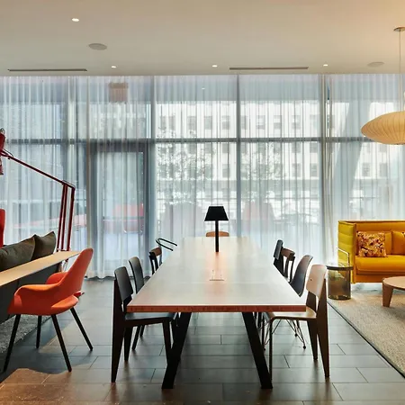 Citizenm Chicago Downtown-2